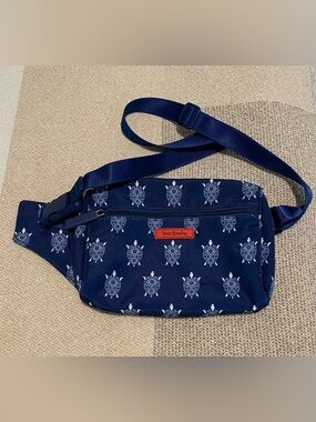 Vera Bradley Navy Blue Turtle Print Crossbody Belt Bag